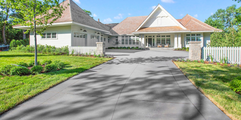 Concrete Driveways in Spring City, Tennessee
